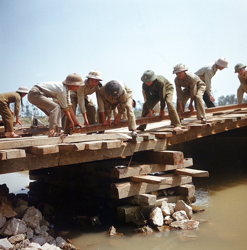 Nhung hinh anh kho quen o mien Bac Viet Nam nam 1973-Hinh-5