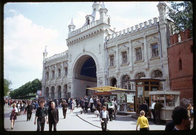 Buc tranh muon mau ve cuoc song cua cu dan Moscow nam 1969-Hinh-3