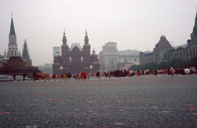 Lan dau cong bo loat anh tuyet dep ve Moscow nam 1975