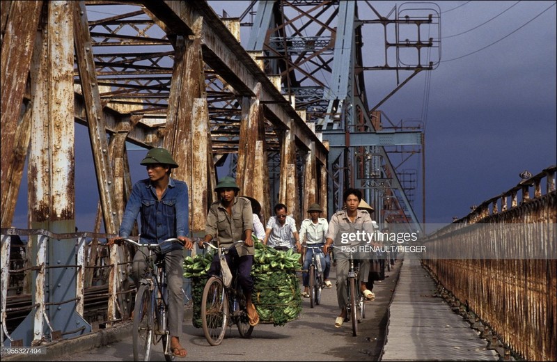 Du ngoan ba mien Viet Nam nam 1992 qua ong kinh nguoi Phap-Hinh-2