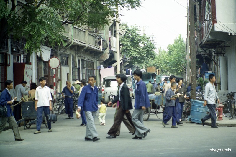 Anh hiem ve cuoc song moc mac o thanh pho Vu Han nam 1984