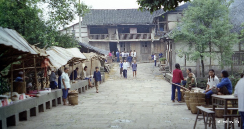 Can canh cuoc song o nong thon Trung Quoc nam 1984-Hinh-4