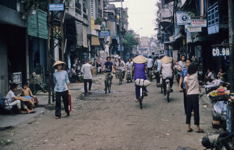 Nhung khung hinh sinh dong quy gia ve TP. HCM nam 1989-Hinh-2