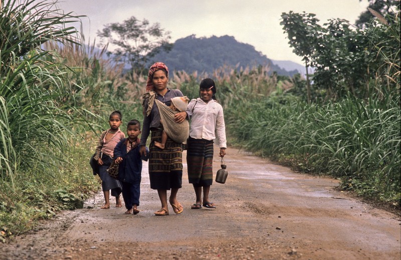 Loat anh dac biet ve manh dat Quang Tri nam 1989-Hinh-5