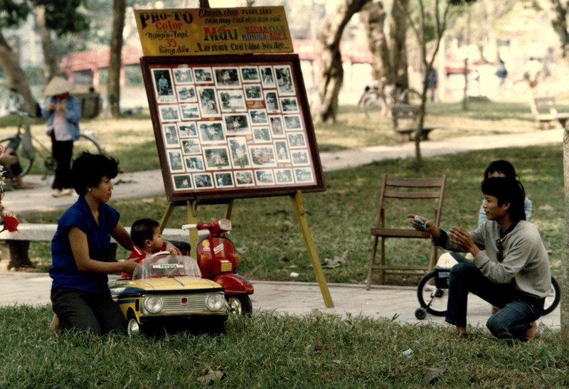 Ho Hoan Kiem nam 1990 cuc moc mac qua loat anh hiem-Hinh-3