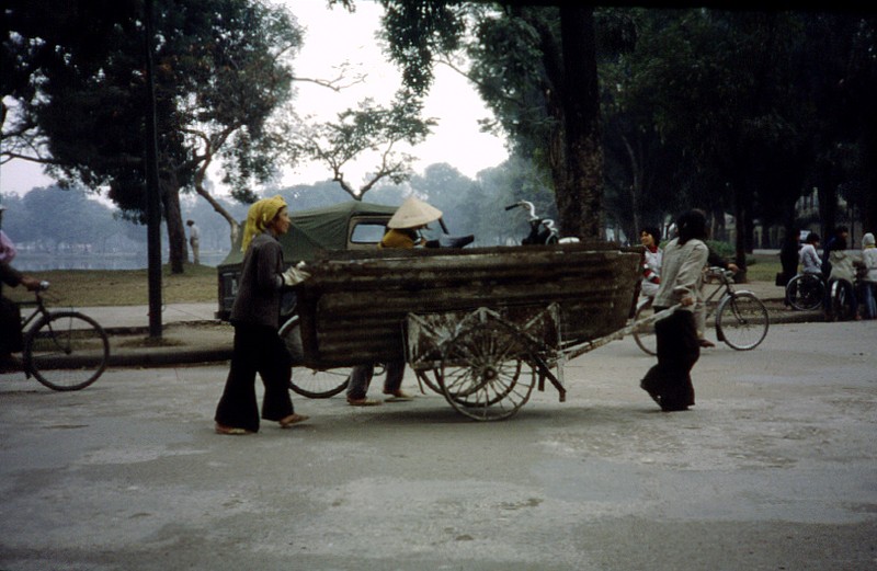 Ha Noi nam 1986 khong the nao quen qua loat anh hiem-Hinh-7