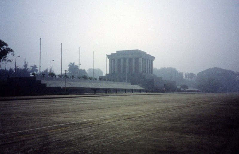 Nhip song binh yen cua Ha Noi nam 1986-Hinh-2