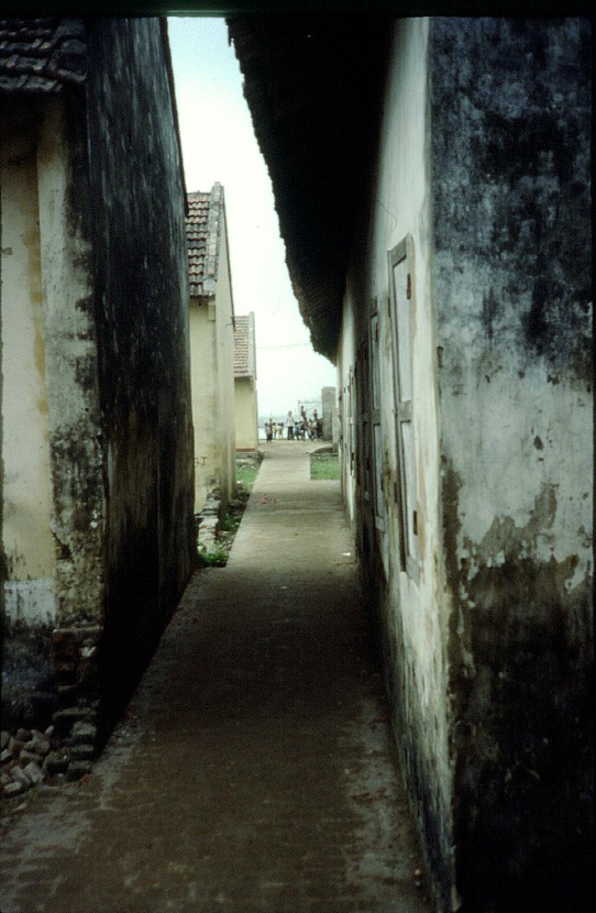 Nhip song binh yen cua Ha Noi nam 1986-Hinh-4