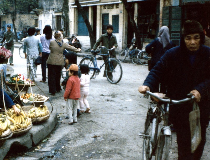 Hinh anh hiem cua cuoc song o Ha Noi nam 1986-Hinh-4