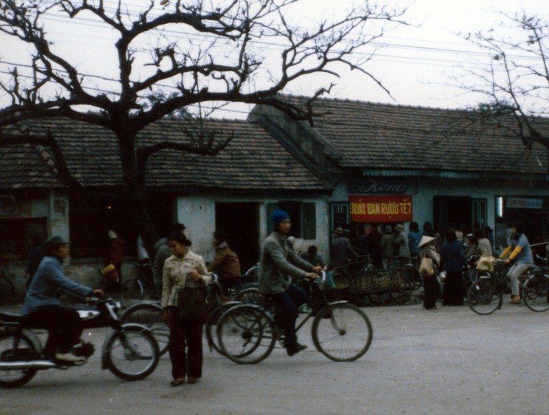 Hinh anh hiem cua cuoc song o Ha Noi nam 1986-Hinh-6