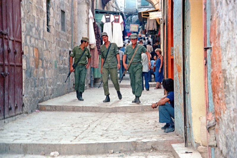 Anh dac biet hiem co ve vung dat thanh Jerusalem nam 1979-Hinh-2