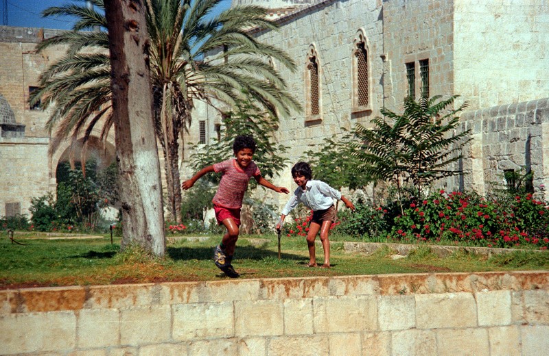 Anh dac biet hiem co ve vung dat thanh Jerusalem nam 1979-Hinh-7