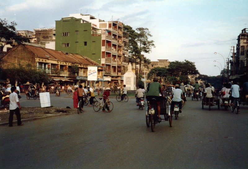 Trai nghiem giao thong dac sac o TP. HCM nam 1988-Hinh-3