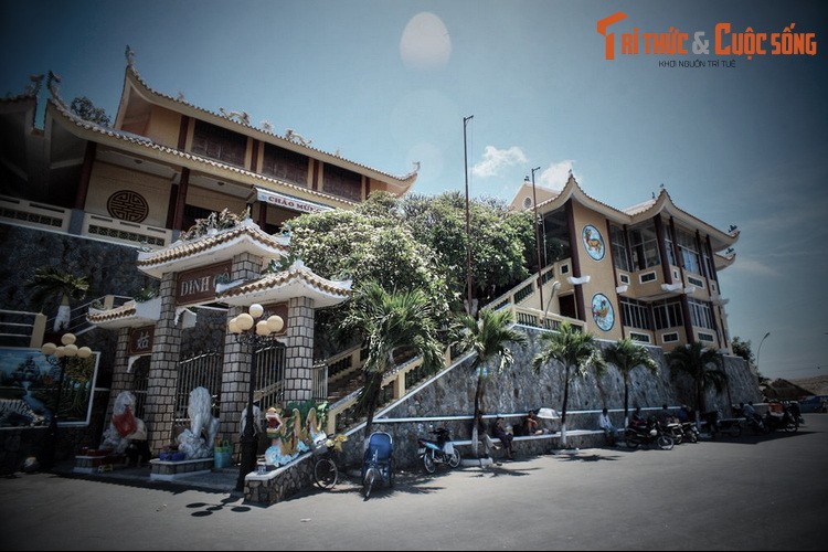 Truyen thuyet ve Dinh Co tru danh o Vung Tau