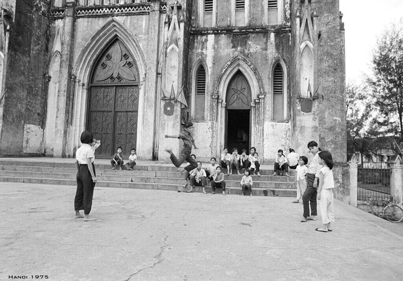 Nhung khoanh khac vo gia cuoc song o Ha Noi thap nien 70-Hinh-7