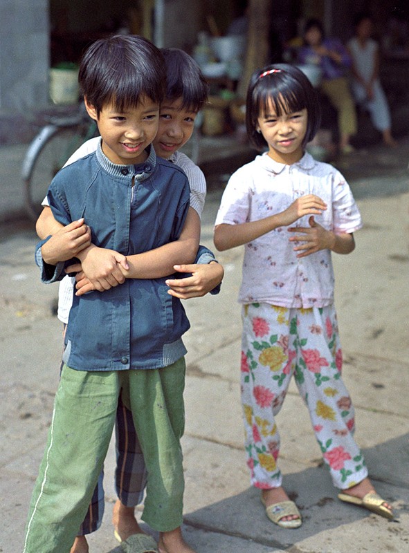 Thu do Ha Noi nam 1991 cuc song dong qua loat anh quy-Hinh-6