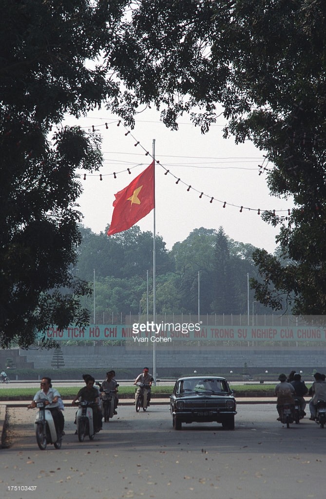 Boi hoi nhin lai Quang truong Ba Dinh nhung nam 1980-1990-Hinh-10