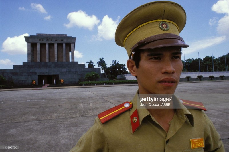 Boi hoi nhin lai Quang truong Ba Dinh nhung nam 1980-1990-Hinh-7