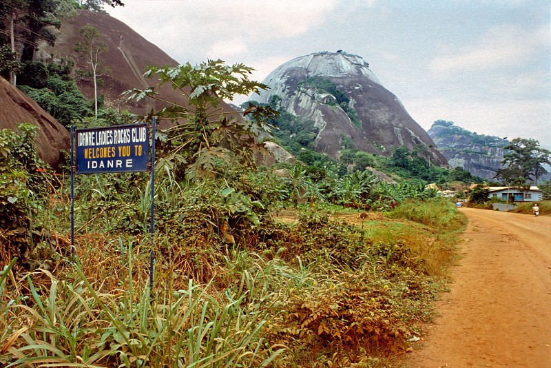 Nhung khoanh khac sinh dong o Nigeria nam 1982 qua loat anh quy-Hinh-12