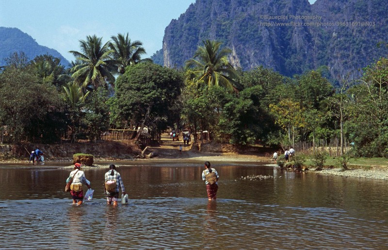 Dat nuoc Lao cuoi thap nien 1990 cuc moc mac, thanh binh-Hinh-7