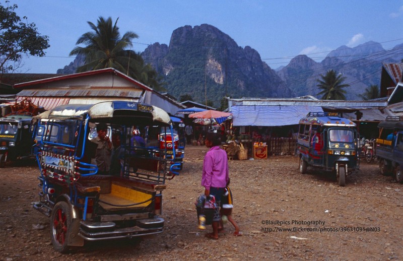 Dat nuoc Lao cuoi thap nien 1990 cuc moc mac, thanh binh-Hinh-8