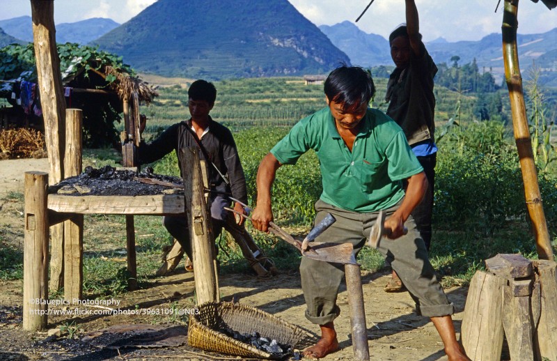 Loat anh khong the roi mat o Lao Cai nam 1998-Hinh-13