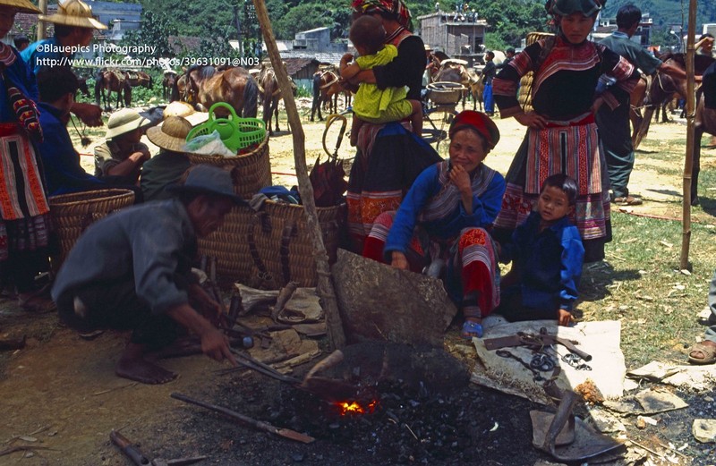 Loat anh khong the roi mat o Lao Cai nam 1998-Hinh-5