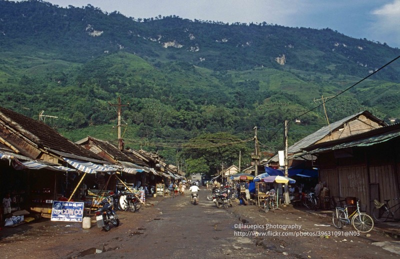 Loat anh hiem ve Lai Chau nam 1998 qua ong kinh du khach Duc-Hinh-6