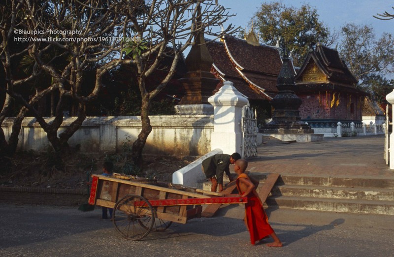 Co do Luang Prabang cua Lao nam 1996 dep co xua-Hinh-5