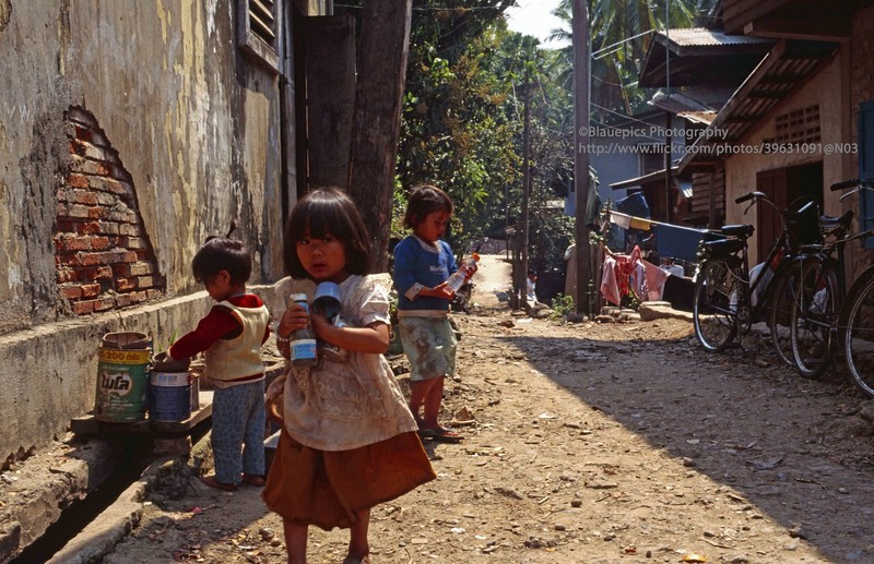 Co do Luang Prabang cua Lao nam 1996 dep co xua-Hinh-6