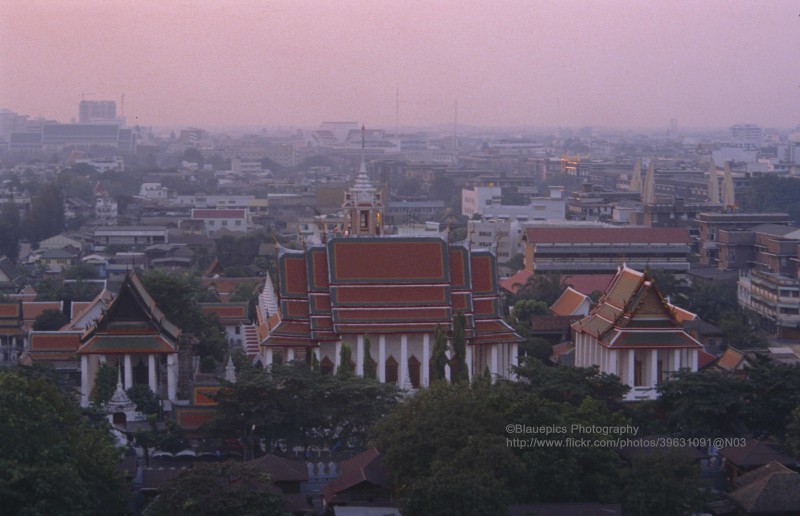 Thanh pho Bangkok nam 1989 chat lu qua loat anh quy-Hinh-9