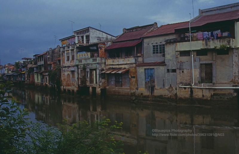 Ngam dat nuoc Malaysia nam 1991 cuc hap dan