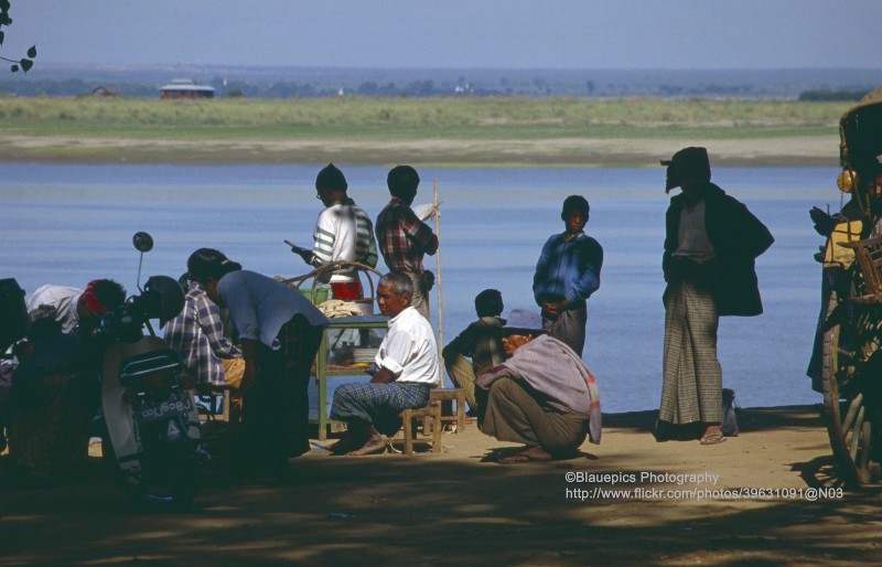 Kham pha thanh dia Bagan o Myanmar nam 1992-Hinh-12