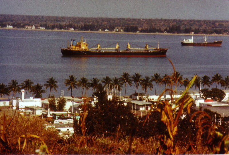 Mozambique nam 1979-1982 qua loat anh song dong-Hinh-6