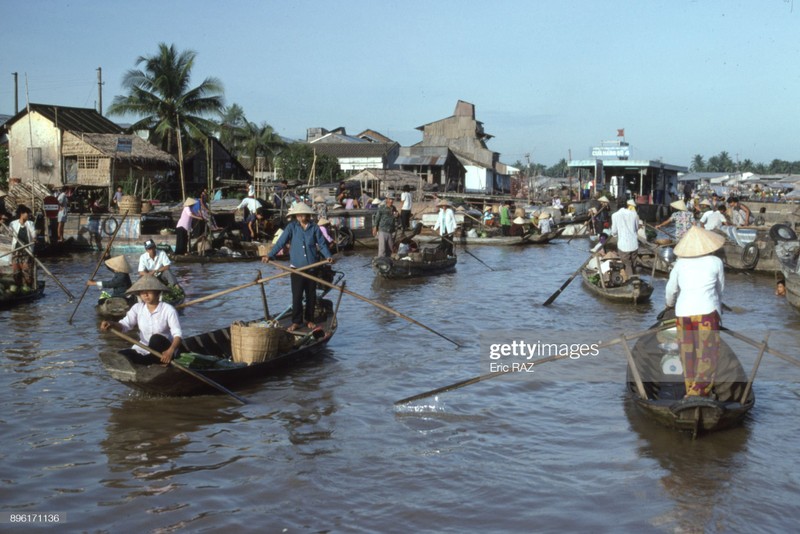 Nhung hinh anh thu vi ve mien Viet Nam nam 1995-Hinh-17