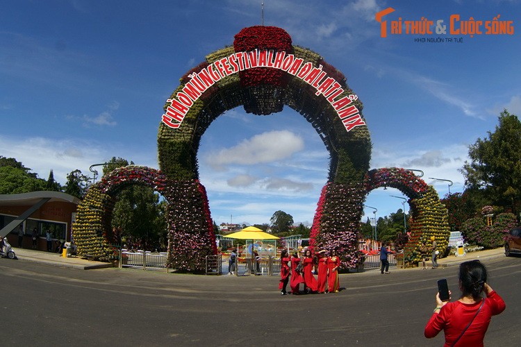 Kham pha bao tang ve cac loai hoa lau doi, hut khach nhat Da Lat