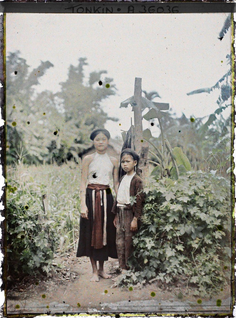 Anh mau cuc hiem ve phu nu nong thon Bac Bo nam 1921-Hinh-8