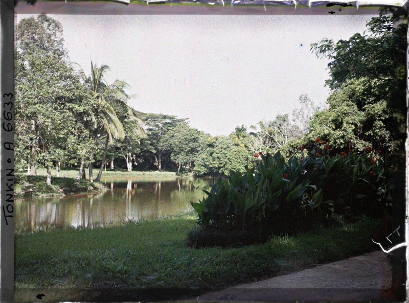 Pho Ha Noi nam 1915 rop bong cay xanh qua anh mau cuc quy-Hinh-10