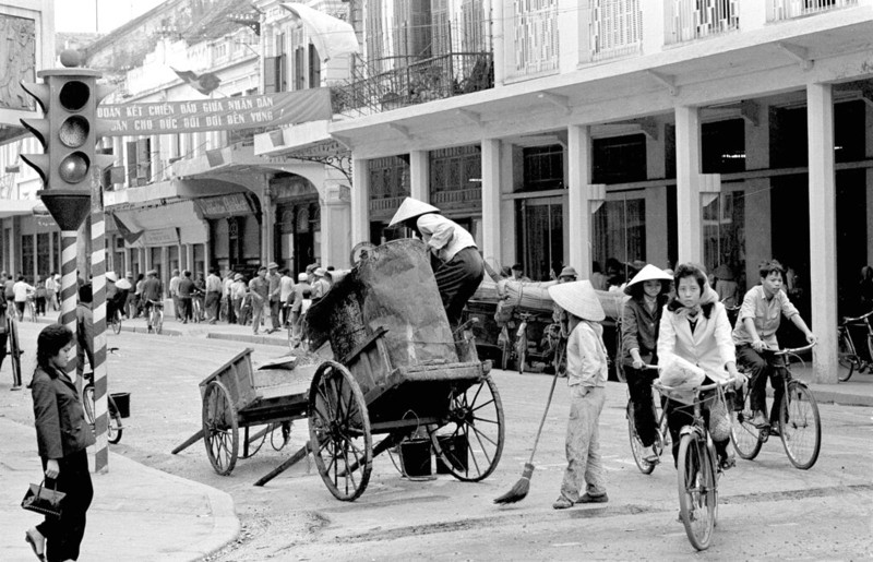 Loat anh giao thong thu vi o Ha Noi nam 1973-Hinh-6