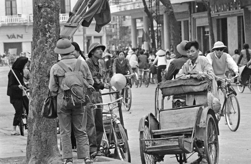 Loat anh giao thong thu vi o Ha Noi nam 1973