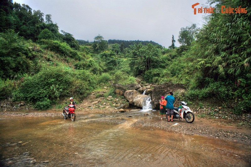 Ve dep cua cung duong Muong Khuong - Bac Ha-Hinh-13