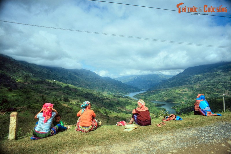 Ve dep cua cung duong Muong Khuong - Bac Ha-Hinh-8