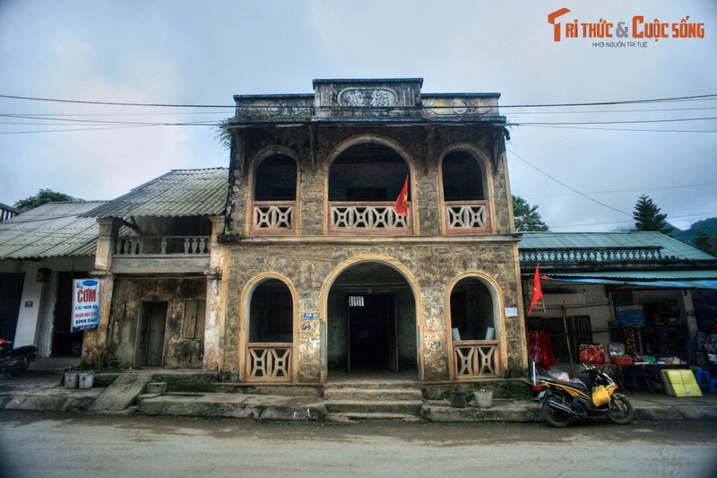 Ve dep cua cung duong Muong Khuong - Bac Ha