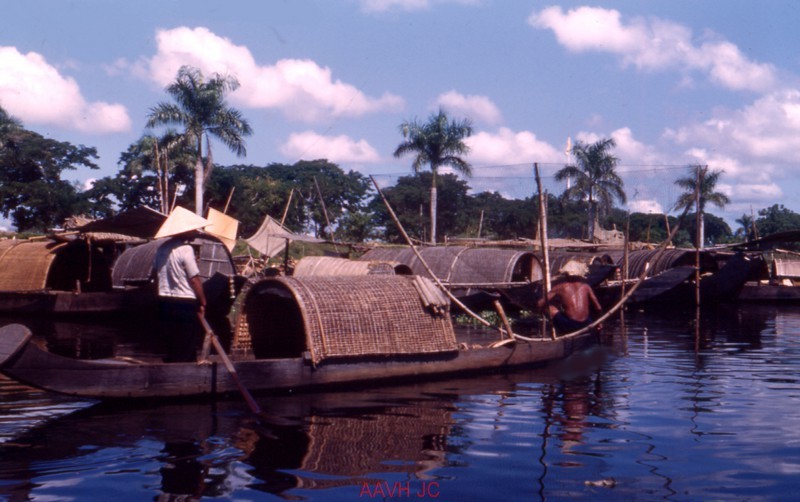 Anh mau kho quen ve song Huong nam 1951-Hinh-7