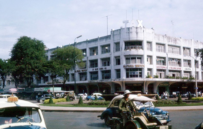 Cuoc song nhon nhip o Sai Gon nam 1964 qua loat anh hiem