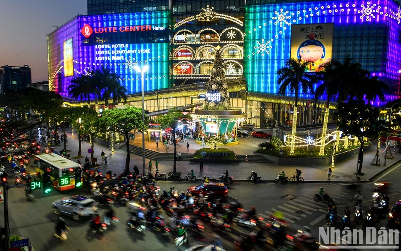 Khong khi Giang sinh tran ngap pho phuong Ha Noi-Hinh-13