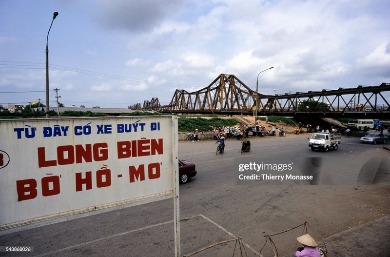 Ha Noi nam 1997 moc mac qua loat anh quy cua nguoi Bi