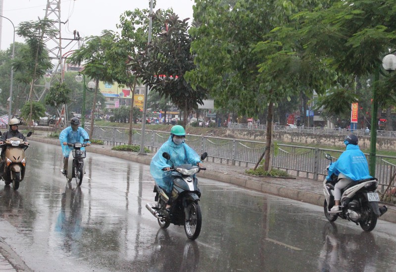 Vua het nang nong cuc dai, bao giat cap 11 dang huong vao mien Bac-Hinh-2