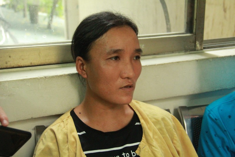 Vu tat axit vao nguoi phu bep: Nan nhan tung bi de doa giet-Hinh-3