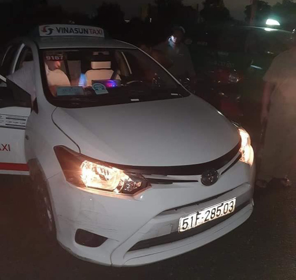 Loi khai cua 2 ten cuop dung dao cua co tai xe taxi Vinasun